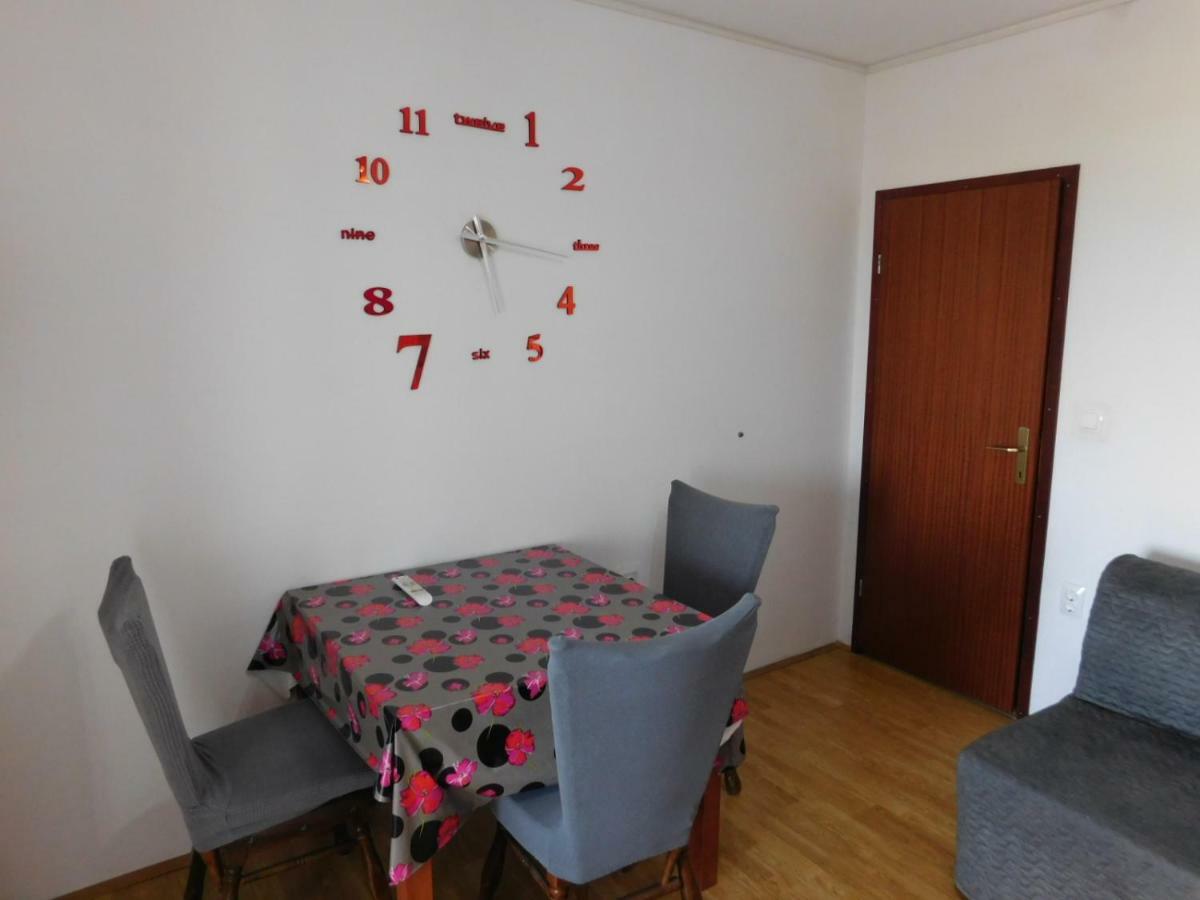 Apartments Leo Janjina 외부 사진